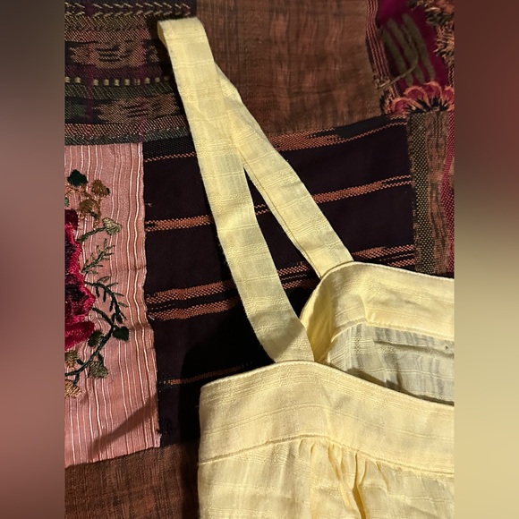 Forever 21 Pale Yellow Ruffle Button-Front Cropped Cami - Picture 9 of 9